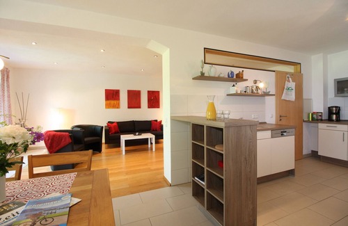 Grabenstatt Apartment | *Ferienwohnung Achental - spacious apartment (120 sqm), max. 6 pers.; open kitchen