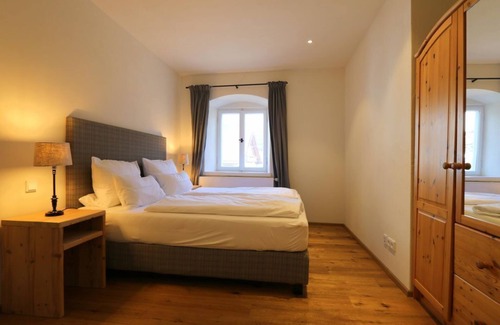 Unterammergau House | Ferienwohnung Alpenrose - Gasthof Stern