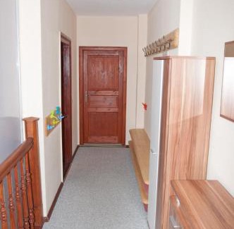 Stradow Apartment | Ferienwohnung Alte Schule