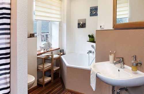 Rugge Apartment | Ferienwohnung/app. für 9 Gäste mit 145m² in Rügge