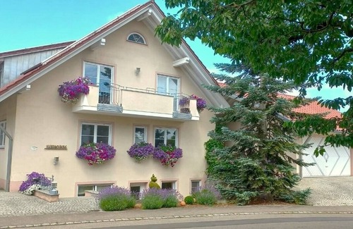 Tettnang Apartment | Ferienwohnung/app. für 8 Gäste mit 80m² in Tettnang