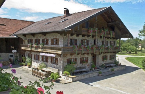 Grassau Apartment | Ferienwohnung Bauernhaus Hochgernblick