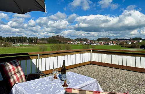 Sigmarszell Apartment | Ferienwohnung Blumenoase - Gemütliche Ferienwohnung Zwischen Allgäu und Bodensee
