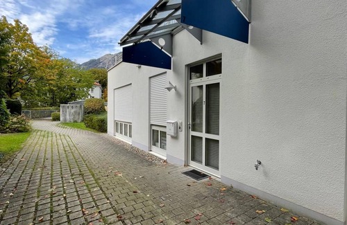 Bad Reichenhall Apartment | Ferienwohnung "center" 70 qm mit Separatem Schlafzimmer und Terrasse