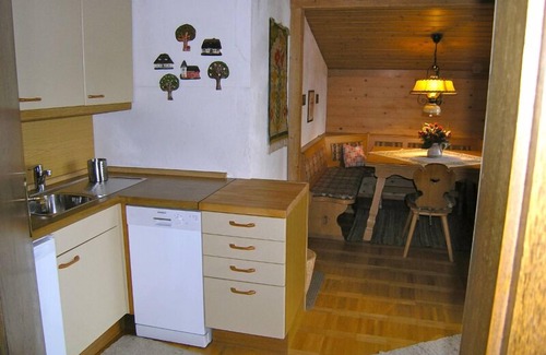 Inzell Apartment | Ferienwohnung Chiemsee für 4 Personen mit Balkon, 50 m²