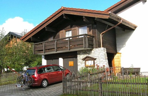 Inzell Apartment | Ferienwohnung Chiemsee für 4 Personen mit Balkon, 50 m²