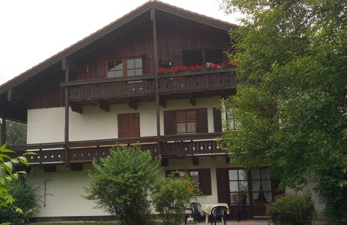 Prien am Chiemsee Apartment | Ferienwohnung Theresa mit 1 Sep. Schlafzimmer, Terrasse, ca. 50 qm