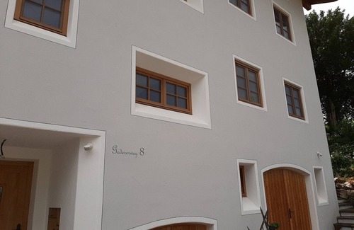 Prien am Chiemsee Apartment | Ferienwohnung mit Sep. Schlafzimmer, 52 qm, Balkon