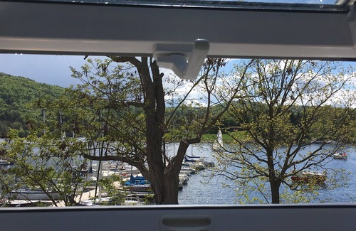 Edertal Apartment | Ferienwohnung Direkt am Strand mit Edersee Blick/Edertal/Rehbach