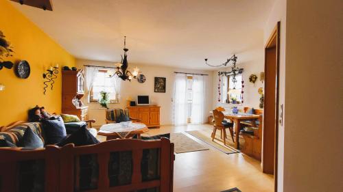 Rosshaupten Apartment | Ferienwohnung Flora