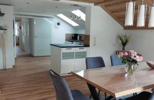 Langdorf Apartment | Ferienwohnung Gartenblick mit Südbalkon