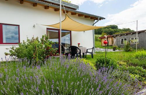 Untergriesbach Apartment | Ferienwohnung Granat