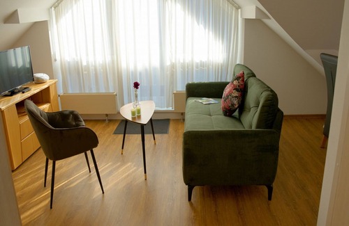 Bad Urach Apartment | Ferienwohnung Hohenurach 36qm, 1 Schlafzimmer, max 3 Personen