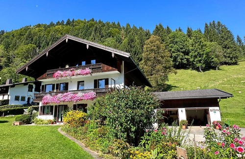 Aschau im Chiemgau Apartment | Ferienwohnung I 59 qm mit zwei Schlafzimmer und Süd-Ost-Balkon