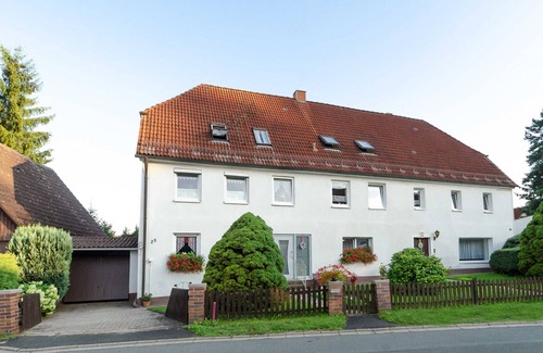 Mistelgau Apartment | Ferienwohnung im DG mit Terrasse im Garten - Ferienwohnung Hertel