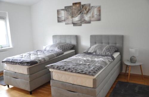 Giebelstadt Apartment | Ferienwohnung "Julka" kostenloses W-LAN