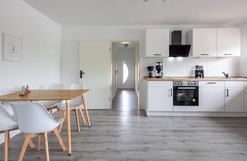 Schillig Apartment | Ferienwohnung Küstenwind, Fussläufig vom Strand, Wlan, Eigene Terrasse, Sky