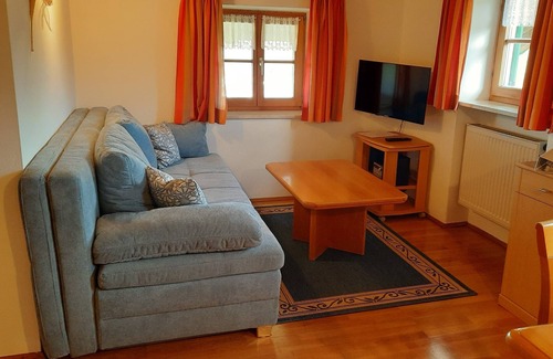 Rohrdorf Apartment | Ferienwohnung Lavendel mit 1 Separatem Schlafzimmer