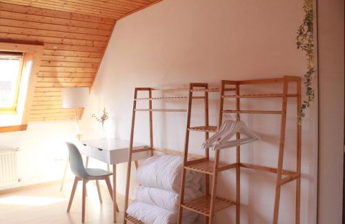 Schluchsee Apartment | Ferienwohnung Lodge am See - Terrasse - Kachelofen in ruhiger Lage nahe Schluchsee