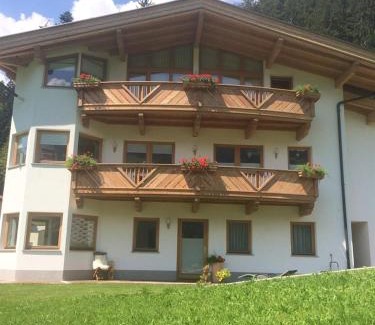 Schwendau Apartment | Ferienwohnung Marina