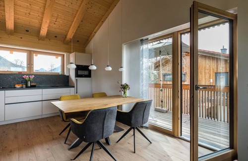 Grainbach House | Ferienwohnung mit Bergblick und 2 Separaten Schlafzimmern