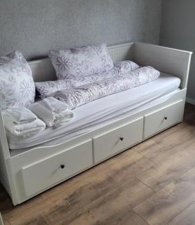 Munstermaifeld Apartment | Ferienwohnung mit Sauna und Balkon