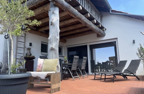 Lichtenfels Apartment | Ferienwohnung mit Ebenerdiger Südterrasse
