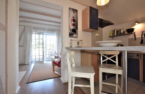 Rerik Apartment | Ferienwohnung mit Meerblick, Balkon und Kamin OFC 06 - Nr. 3 Ferienwohnung mit Meerblick, Balkon und