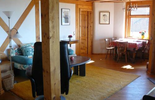 Allensbach Apartment | Ferienwohnung Naturhaus, 50qm