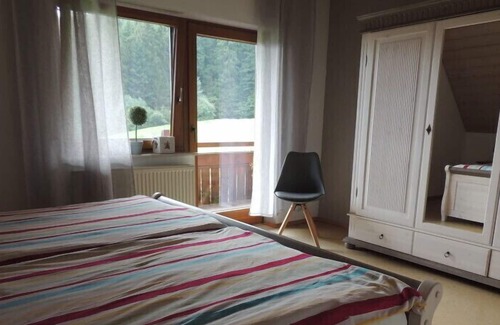 Tennenbronn Apartment | Ferienwohnung O