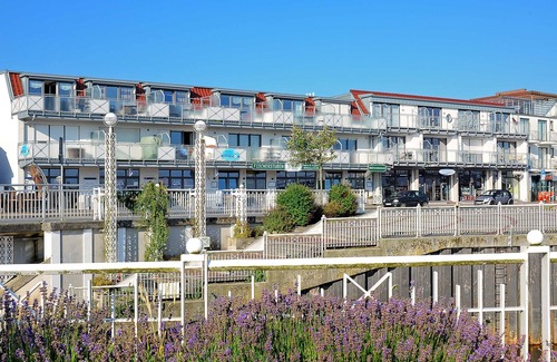 Bensersiel Apartment | Ferienwohnung Queen Victoria - Residenz am Hafen