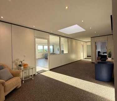 Oberdorla Apartment | Ferienwohnung Remscheid UHF