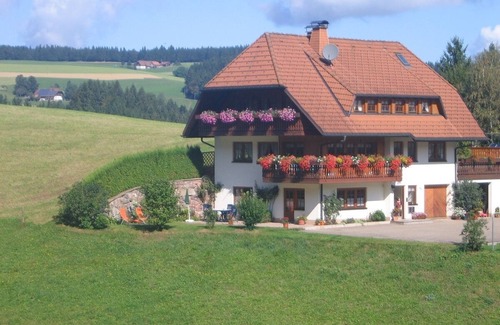 Sankt Maergen Apartment | Ferienwohnung Rose, 40qm, 1 Schlafzimmer, max. 4 Personen