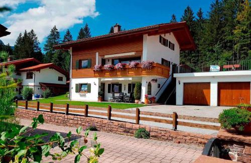 Bischofswiesen Apartment | Ferienwohnung Schnitzlbaumer