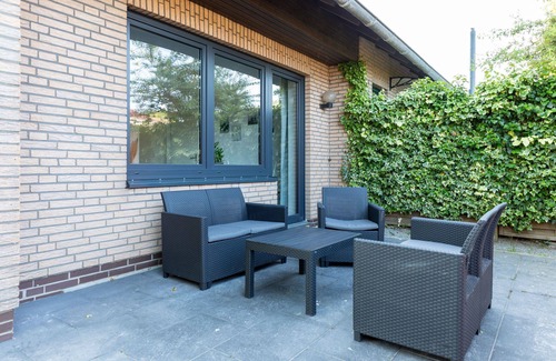 Horum Apartment | Ferienwohnung Seebär in Minsen, Super Lage, mit Terrasse & Wlan