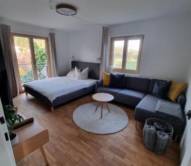 Toster Apartment | Ferienwohnung Tostner Burgblick