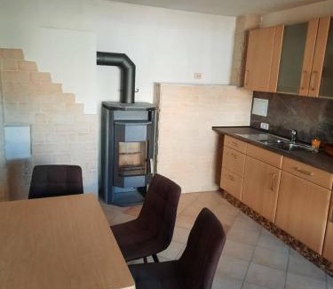Wallenrod Apartment | Ferienwohnung und Monteure in Lauterbach Hessen