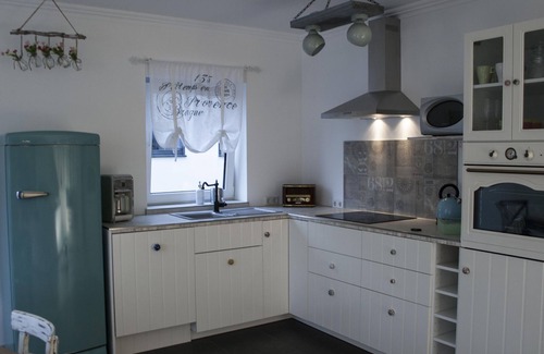 Bendorf Apartment | Ferienwohnung Viva la Vida - Appartement/fewo, Dusche und Bad, WC, 3 Schlafräum