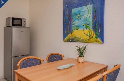 Korswandt Apartment | Ferienwohnung Waldhaus 4.2 - Gemütlicher Ferienbungalow in Ruhiger Waldrandlage, 800 m vom