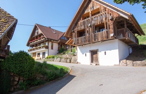 Oberreichenbach Apartment | Ferienwohnung Weiherblick, 45qm, 1 Schlafzimmer, max. 4 Personen