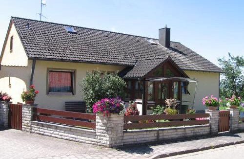Haundorf Apartment | Ferienwohnung Werner mit Terrasse