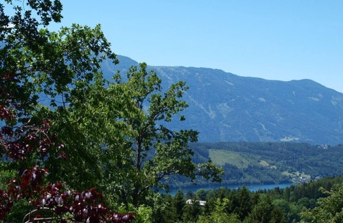 Millstatt Apartment | Ferienwohnung Westblick - Haus am Hügel