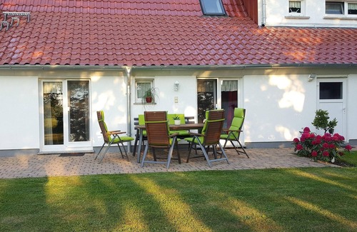 Bergen auf Ruegen Apartment | Ferienwohnung Wiesenblick - zentral auf der Insel Rügen