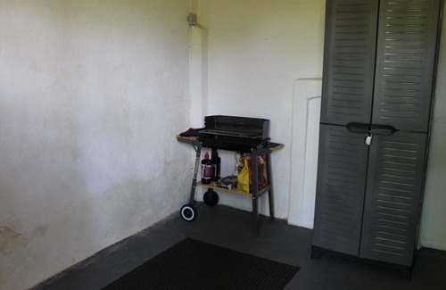 Butjadingen Apartment | Ferienwohnung Wintergarten - Ferienhaus "Am Deich 30"