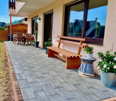 Bremm Apartment | Ferienwohnung Zum König