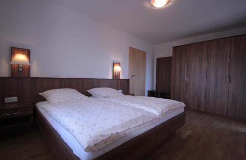 Saaldorf-Surheim House | Ferienwohnungen auf dem Paulbauernhof