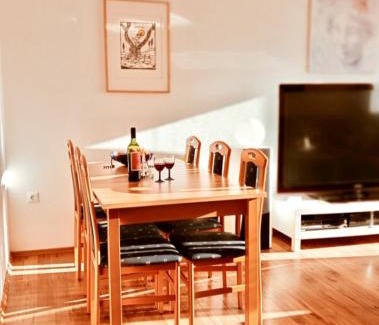 Bromskirchen Apartment | Ferienwohnungen Ferienhaus Nähe Winterberg Upland