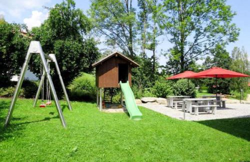 Zachenberg Apartment | Ferienwohnungen und Ferienhaus Kronner