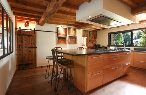 Foissiat House | FERME BRESSANE sleeps 12 in the countryside, 5 bedrooms, 4 bathrooms