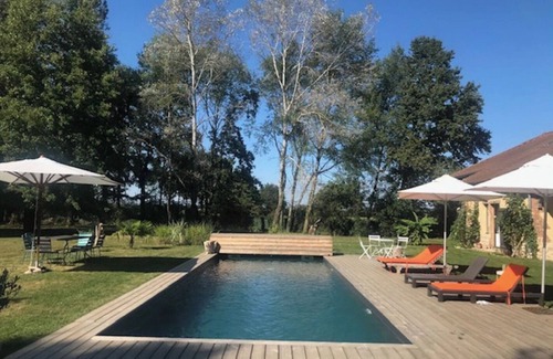 Foissiat House | FERME BRESSANE sleeps 12 in the countryside, 5 bedrooms, 4 bathrooms